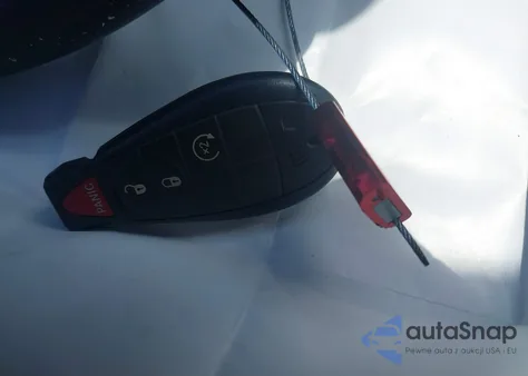 2017 Jeep Cherokee Latitude 4X4 z USA, uszkodzony, nr VIN 1C4PJMCS4HW646277